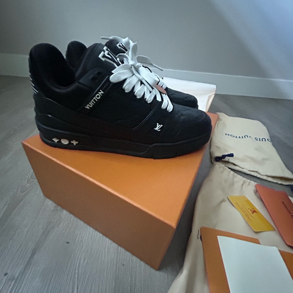 Louis Vuitton Black and White Sneakers - Picture 5 of 8